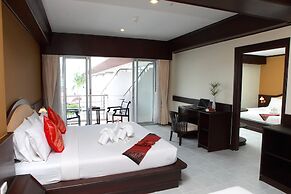 Samui First House Hotel