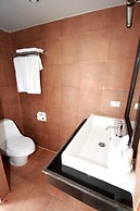 Samui First House Hotel