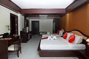 Samui First House Hotel