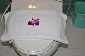 Samui First House Hotel