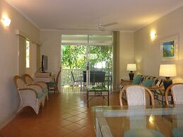 Palm Cove Tropic Apartments