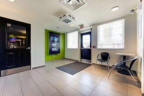 Studio 6 Mississauga, ON - Toronto