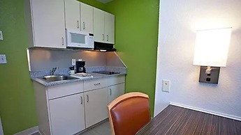 Studio 6 Mississauga, ON - Toronto