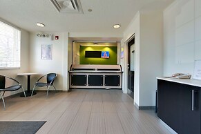 Studio 6 Mississauga, ON - Toronto