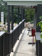 16 Northgate Motor Lodge