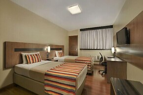 Hotel Deville Express Guaíra