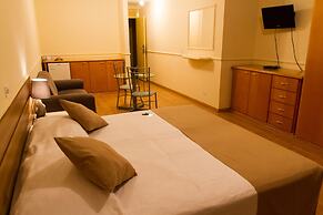 Harbor Self Buriti Suites Hotel