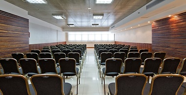 Majestic Palace Hotel