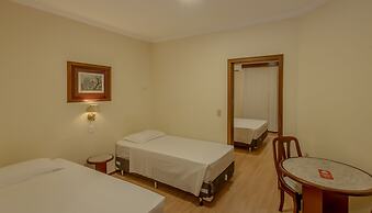 Lizon Curitiba Hotel