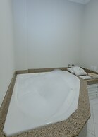 Lizon Curitiba Hotel