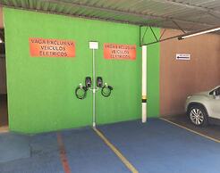 Lizon Curitiba Hotel