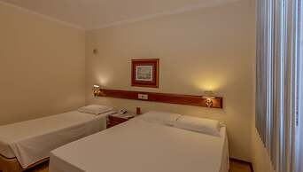 Lizon Curitiba Hotel