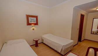 Lizon Curitiba Hotel