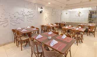 Lizon Curitiba Hotel