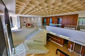 San Marino Suite Hotel