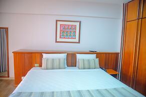 San Marino Suite Hotel