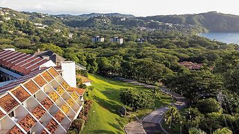 Villas Sol Beach Resort