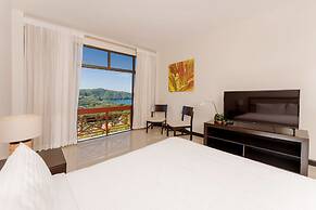 Villas Sol Beach Resort