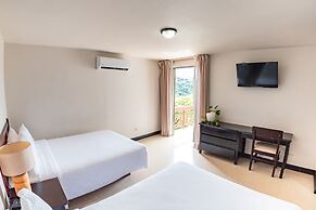Villas Sol Beach Resort