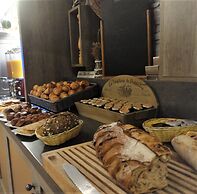 Logis Hôtels- Hôtel et Restaurant Domaine de Fompeyre