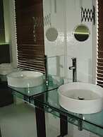 Letuchaya Mysh Hotel