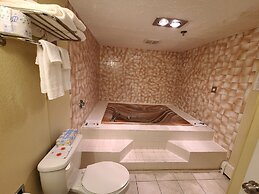 Hampton Village Inn