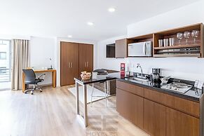 Leblón Suites Hotel