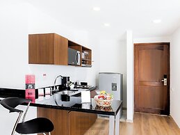 Leblón Suites Hotel