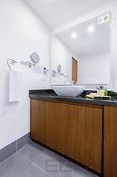 Leblón Suites Hotel