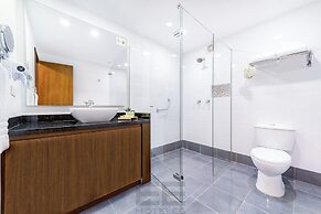 Leblón Suites Hotel