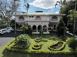 Buena Vista Chic Hotel