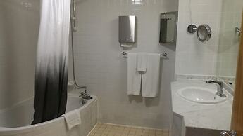 Phoenicia Tower Hotel