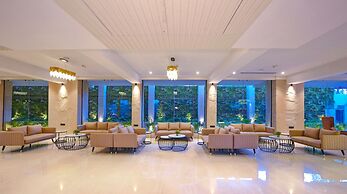 Royale Sarovar Portico Agra