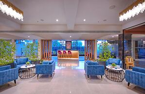 Royale Sarovar Portico Agra