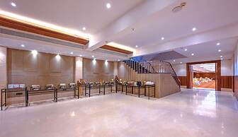 Royale Sarovar Portico Agra