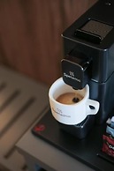 Rosslyn Central Park Hotel