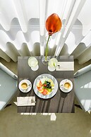 Rosslyn Central Park Hotel