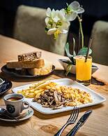 Les Fleurs Boutique Hotel