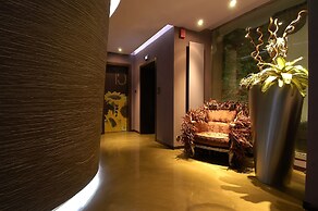 Les Fleurs Boutique Hotel