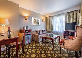 Hemingways Hotel