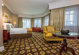 Hemingways Hotel