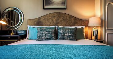 The Ridge Hotel