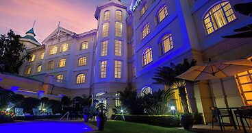 The Ridge Hotel