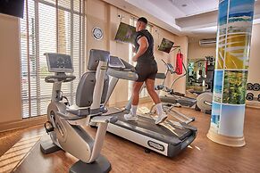 Suncoast Hotel & Towers