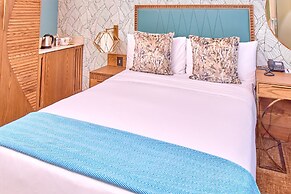 Suncoast Hotel & Towers