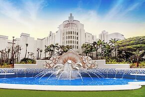 Suncoast Hotel & Towers