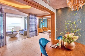 Suncoast Hotel & Towers