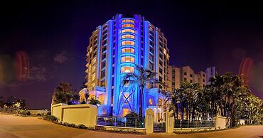 Suncoast Hotel & Towers