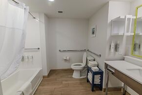 Hampton Inn & Suites Florence-Downtown