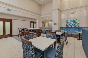 Hampton Inn & Suites Florence-Downtown